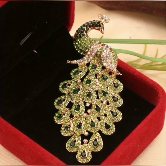 Peacock Rhinestone Encrusted Brooch Modern New Gold Tone - Picture 5 of 5